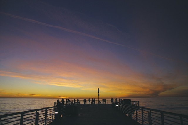 jetty-dawn-sunset-holiday