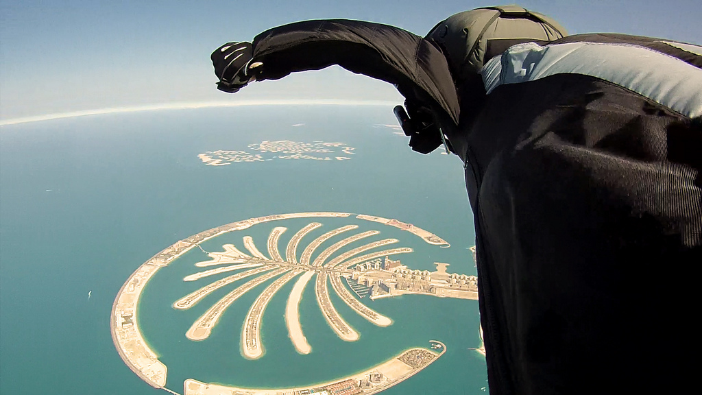 Dubai_Wingsuit_Flying_Trip_(7623543862)